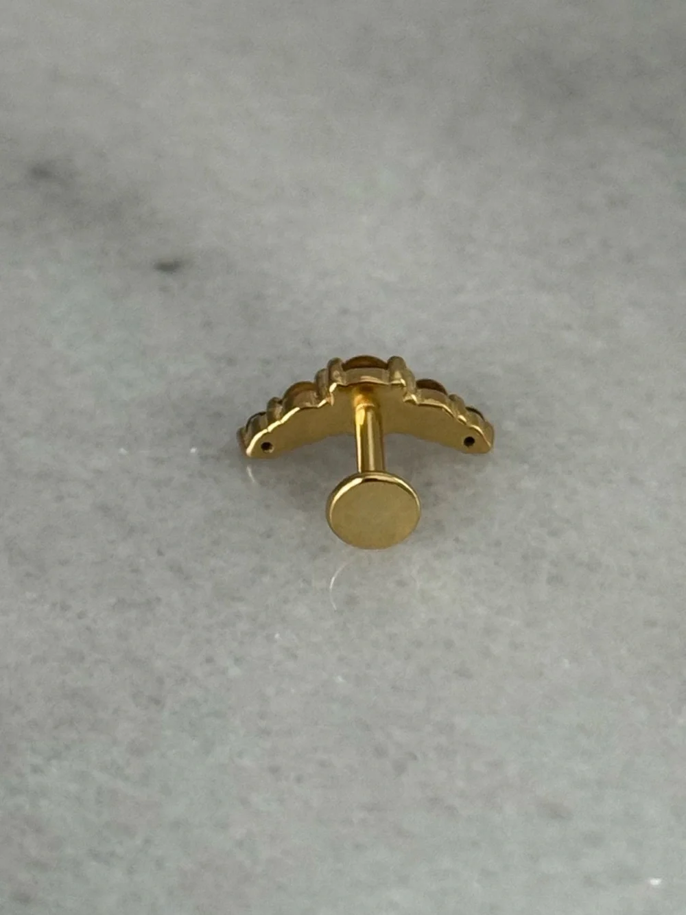 Gold Tiger Eye Gem Arch Cartilage Earring   Brand New